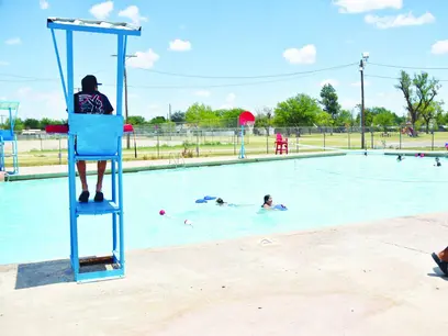 Slaton City Swimming Pool